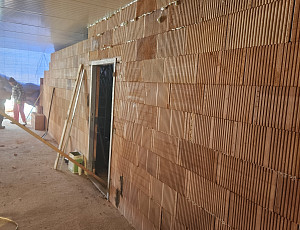 Rekonstrukce haly na farmě chovu prasat